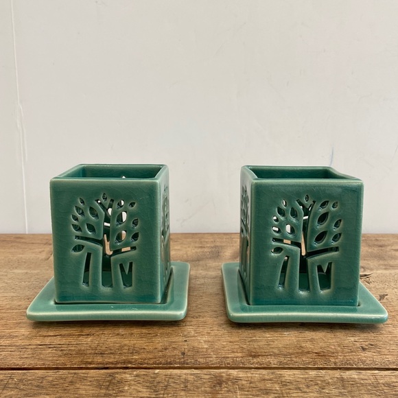 Banyan Tree Classic Green Candle Holders - Set of 2 - Picture 2 of 7